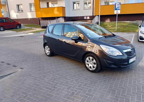 Opel Meriva cena 21500 przebieg: 179000, rok produkcji 2013 z Białystok małe 781